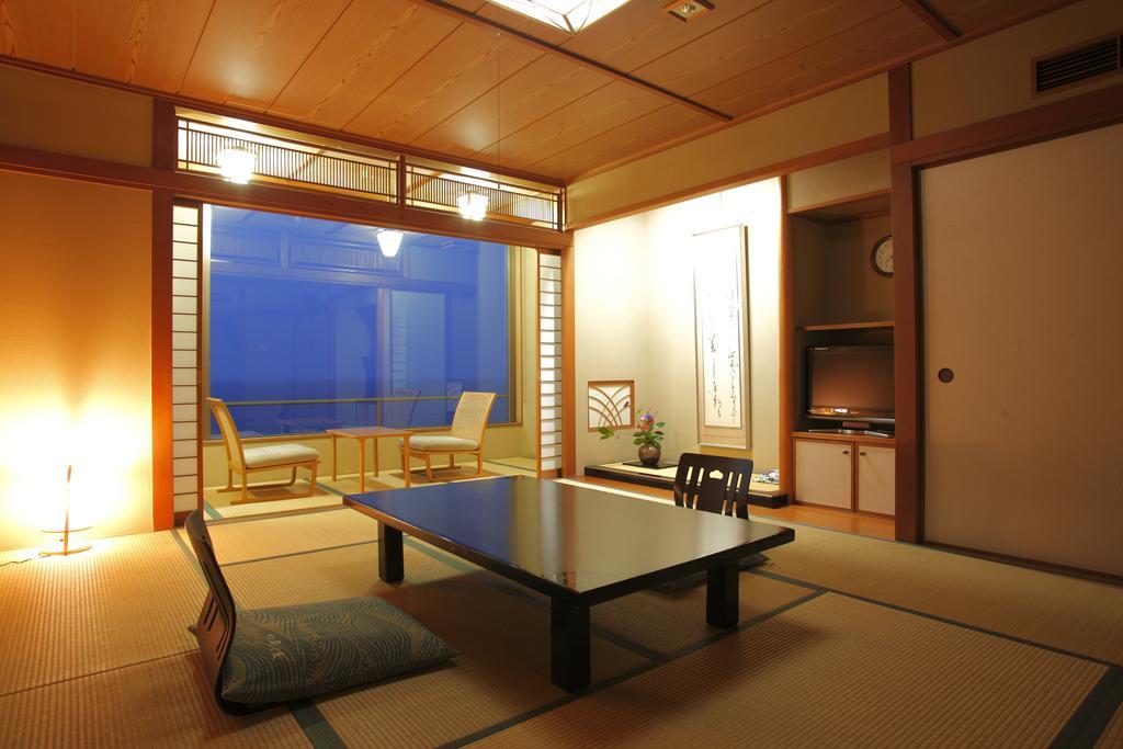 Hotel Kaike Kikunoya Jonago Pokoj fotografie