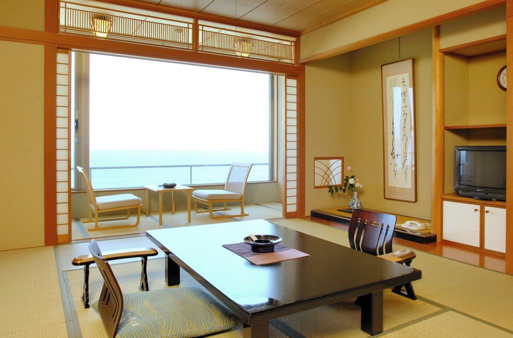 Hotel Kaike Kikunoya Jonago Pokoj fotografie